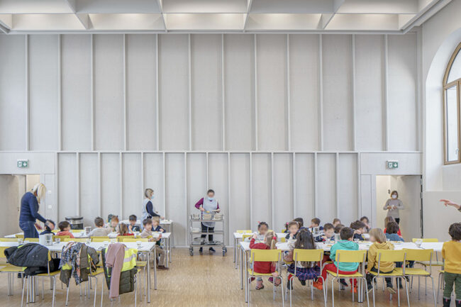 ANCIEN MANÈGE_AFP05002_flou